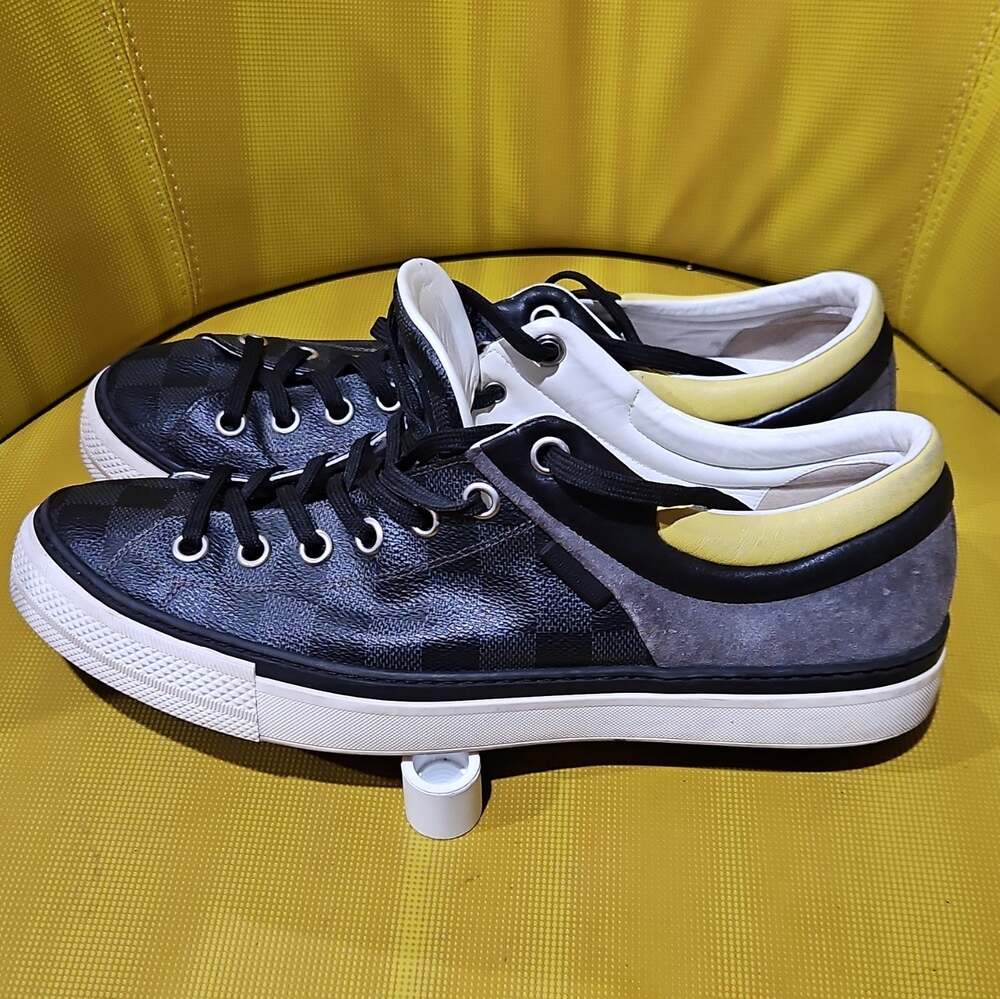 Louis Vuitton Size 42 Tricolor Damier Coated Canvas and Suede Low Top Sneakers